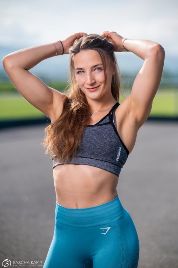 Outdoor-Portrait von Taija in Godelheim