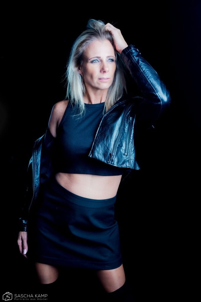 Model Mine Fotoshooting Indoorshooting Fotoclub Minden Portraitshooting Fotomodel NRW