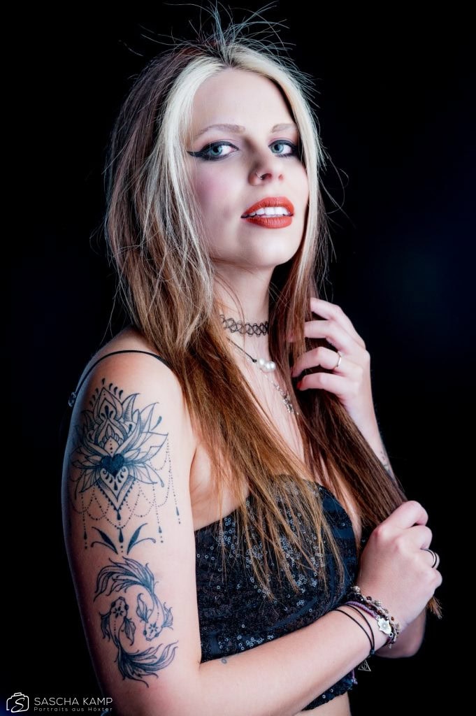 Model Vivien Rinteln Fotoshooting Indoorshooting Fotoclub Minden Portraitshooting Fotomodel NRW